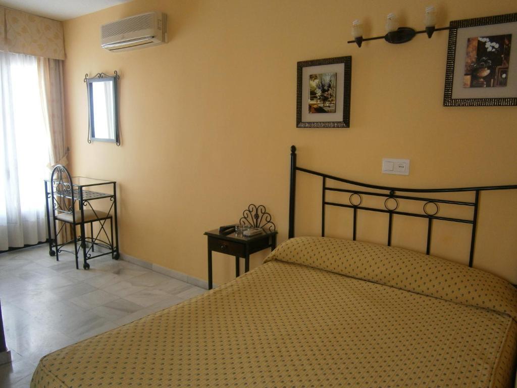 Hostal Almanzor Kordoba Zewnętrze zdjęcie